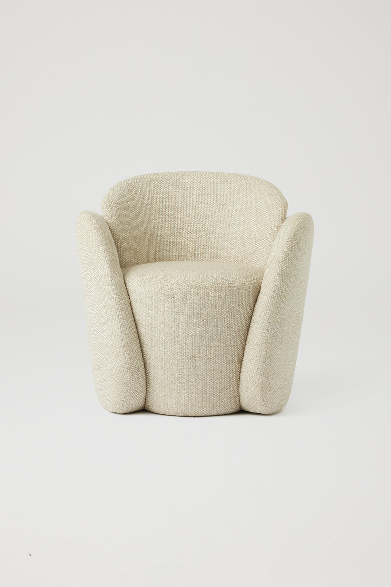 MOMO ARMCHAIR