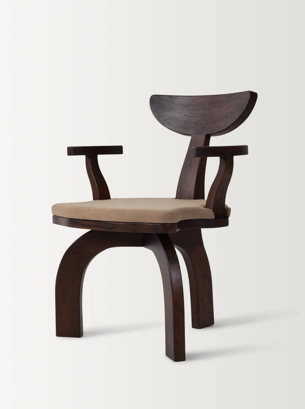 椅子 Merci FRANCA WALNUT ARMCHAIR - CAPPUCCINO | Merci Maison